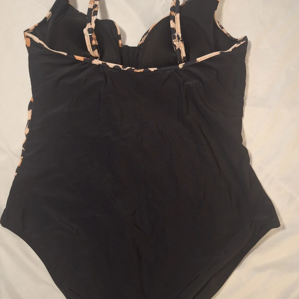 Leopard Print One Piece Swimsuit - Picture 3 of 3